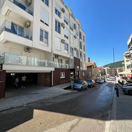 Diplomat Appartement Budva